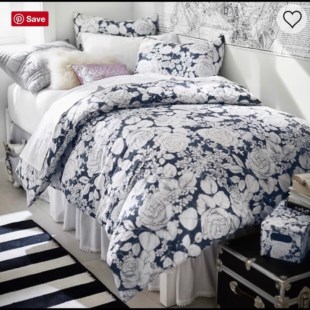 Pbteen full duvet cover. Make an offer!